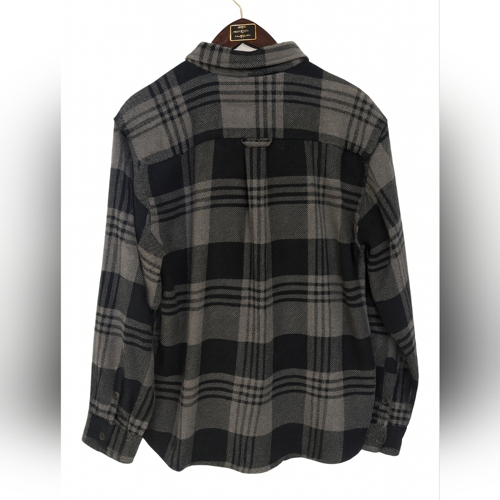 Orvis Men’s Plaid Flannel Shirt
Size: XL - Picture 2 of 6